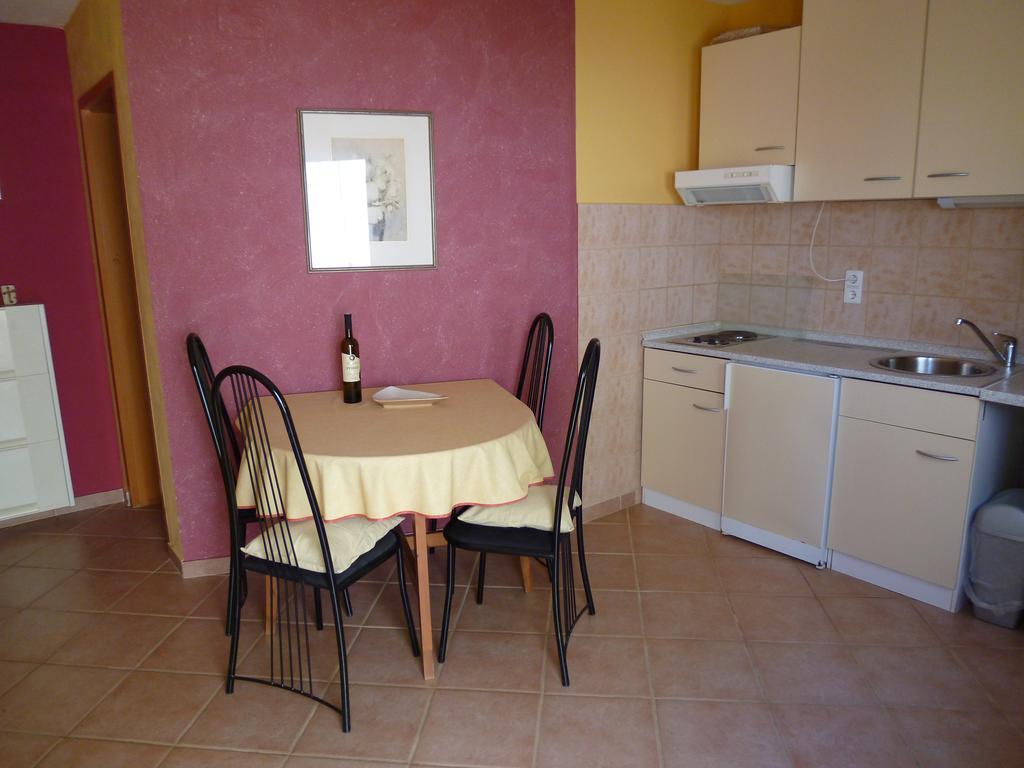 Apartments Helena Orebić Εξωτερικό φωτογραφία